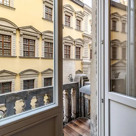 On Stavropihiiska Street 2 Apartment